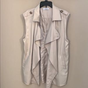 THE PERFECT NEUTRAL vest